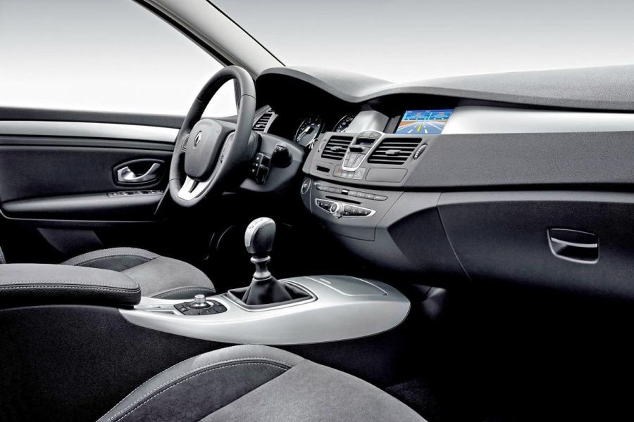  Renault Laguna III 2007 года  (фото 16 из 92)